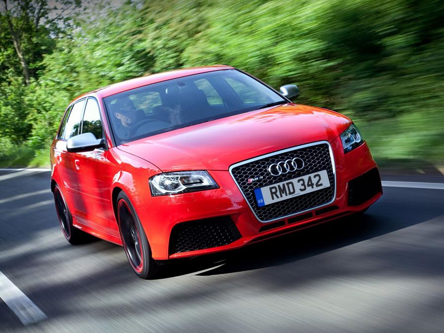  Audi RS3 Sportback (8PA) 2010 года  (UK) (фото 5 из 18)